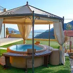 Usignolo 公寓式酒店 Trarego