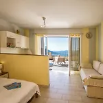 Usignolo Aparthotel 3*