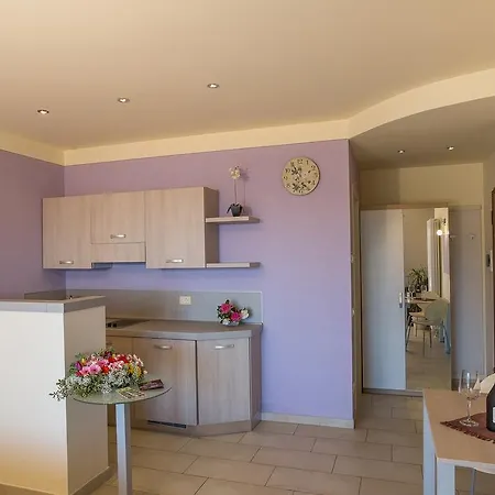 Usignolo Aparthotel *