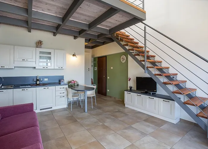 Aparthotel Usignolo 3*