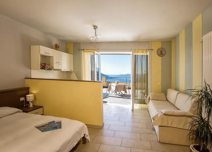 Usignolo Aparthotel 3*