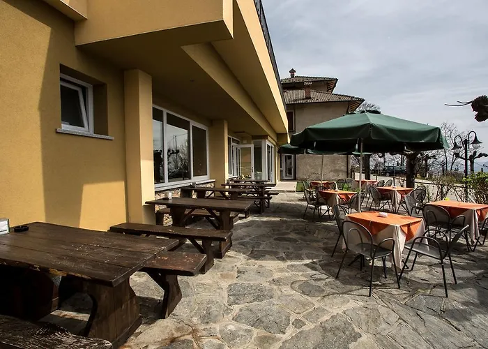 Aparthotel Usignolo 3*